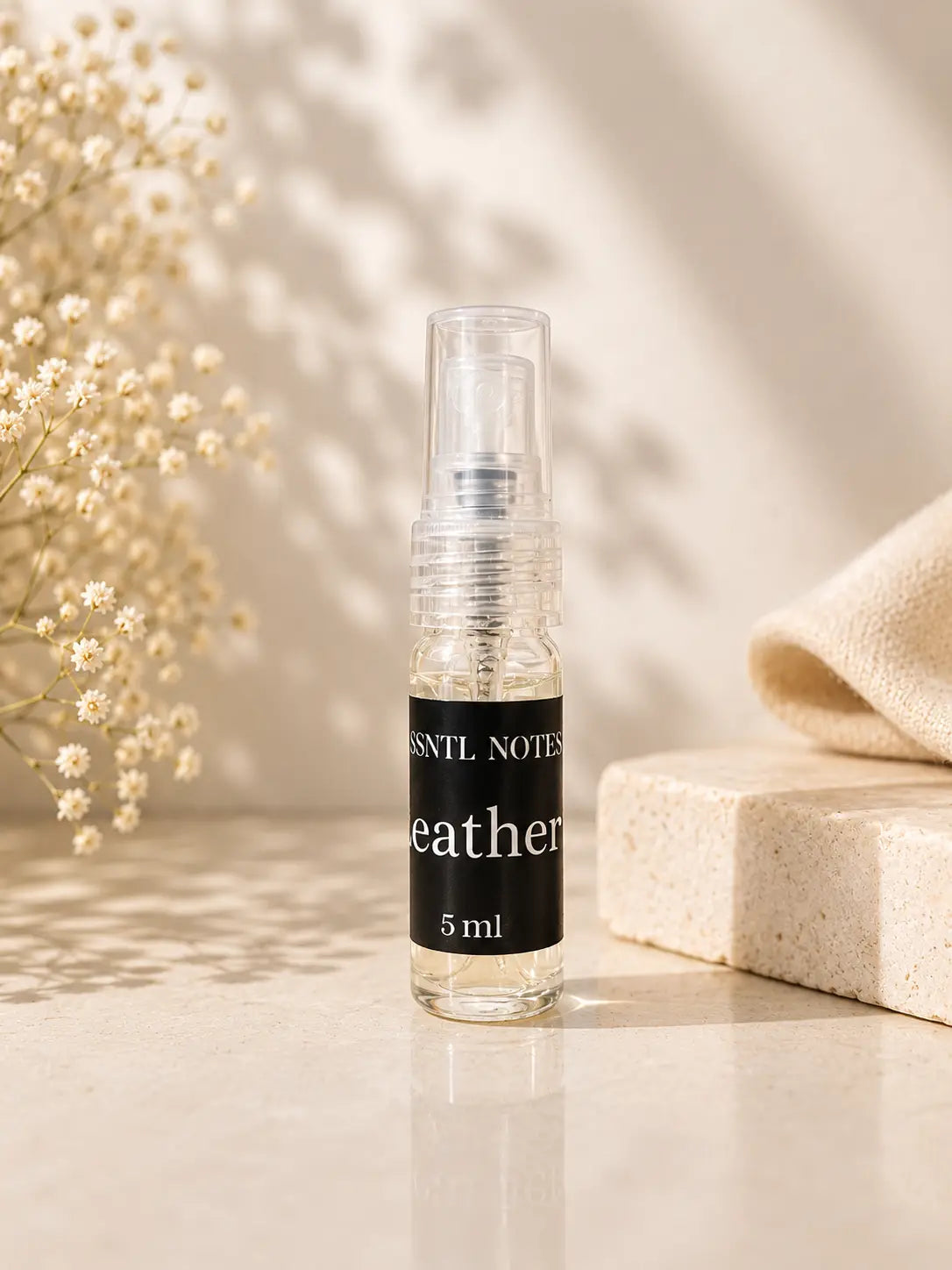 ESSNTL NOTES Leather Rich Sensual Leather Spicy 5ml perfume sample for fragrance discovery and gifting