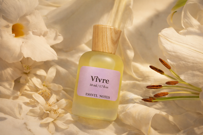 ESSNTL NOTES Vivre Perfume - Bold & Sensual Floral Amber Fragrance | 50ml Eau de Parfum | Radiant, Confident & Addictive Scent | Long-Lasting Luxury Scent for Men & Women | Unisex Power & Elegance in Every Spritz